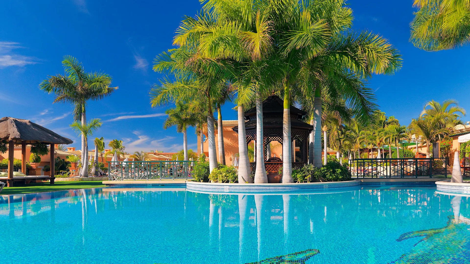 Green Garden Eco Resort & Villas Playa de las Americas  4*, Playa de las Americas (Tenerife)