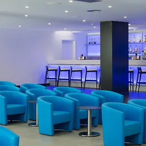 Otel Princess, Taurito